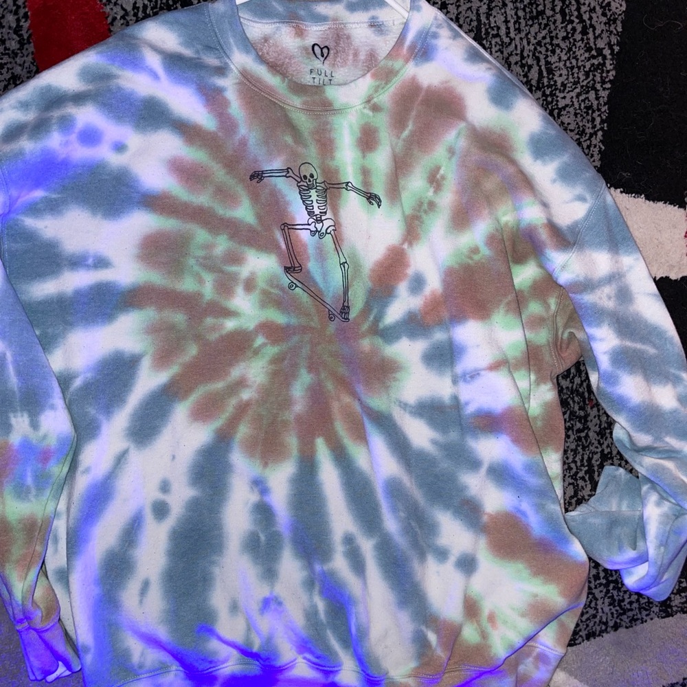 Tye Dye Skateboarding Sweater